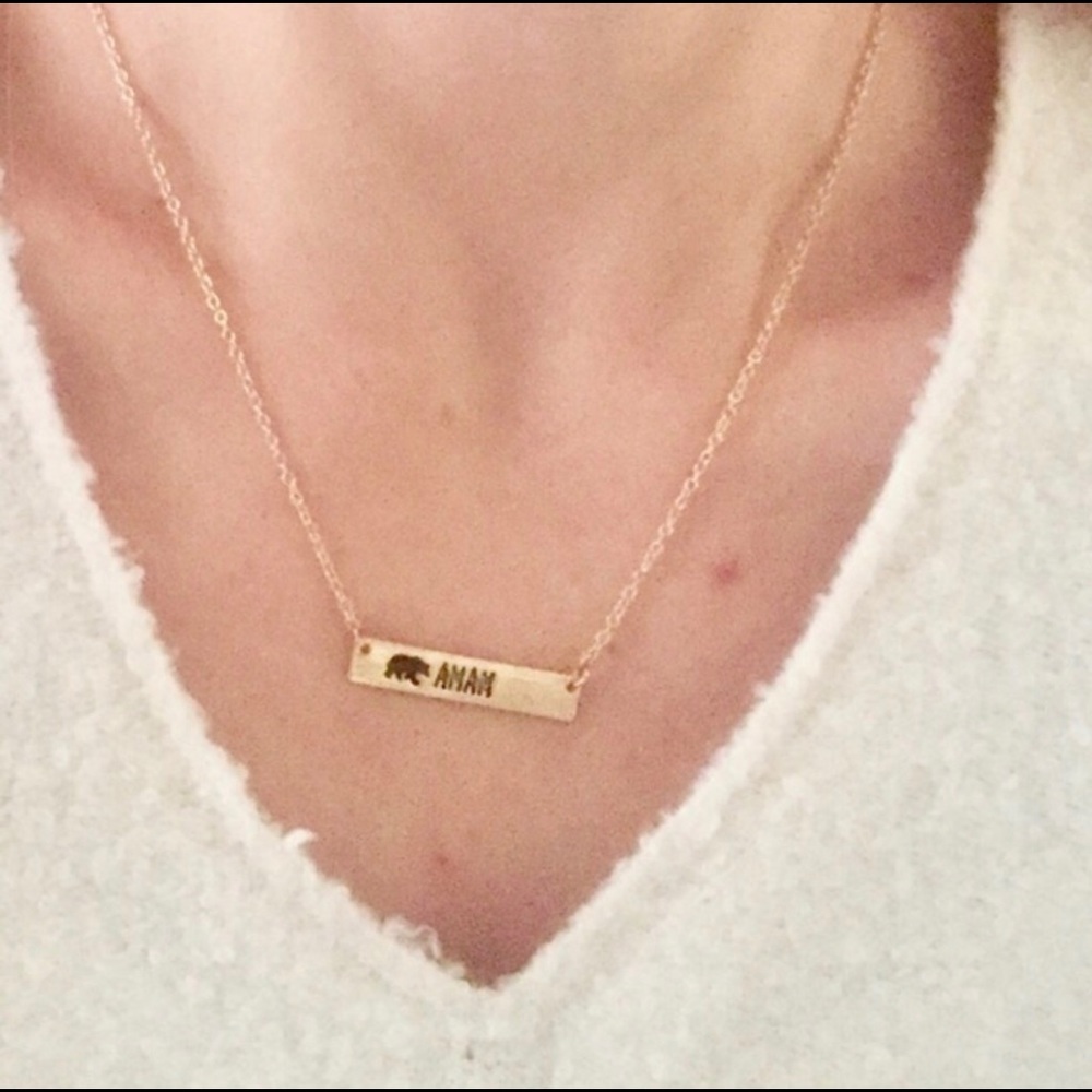 Mama bear necklace - Picture 3 of 3